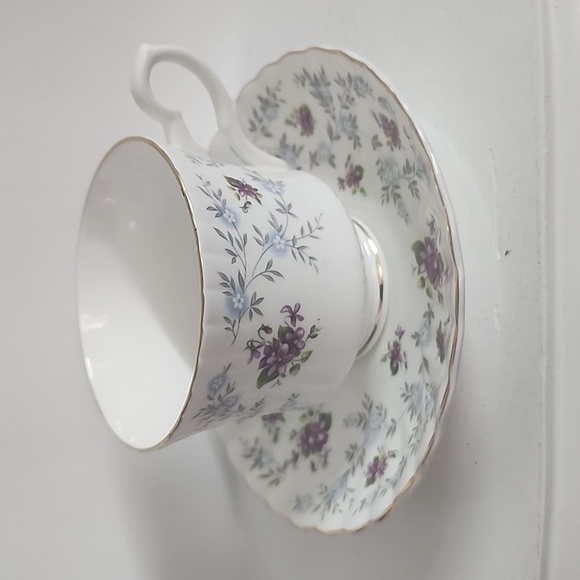 VINTAGE ROYAL STAFFORD ENGLISH BONE CHINA TEA CUP & SAUCER, ENCHANTING PATTERN - Picture 7 of 7